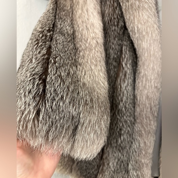 Vintage Cikra Cleveland bespoke arctic fox fur - Picture 2 of 4